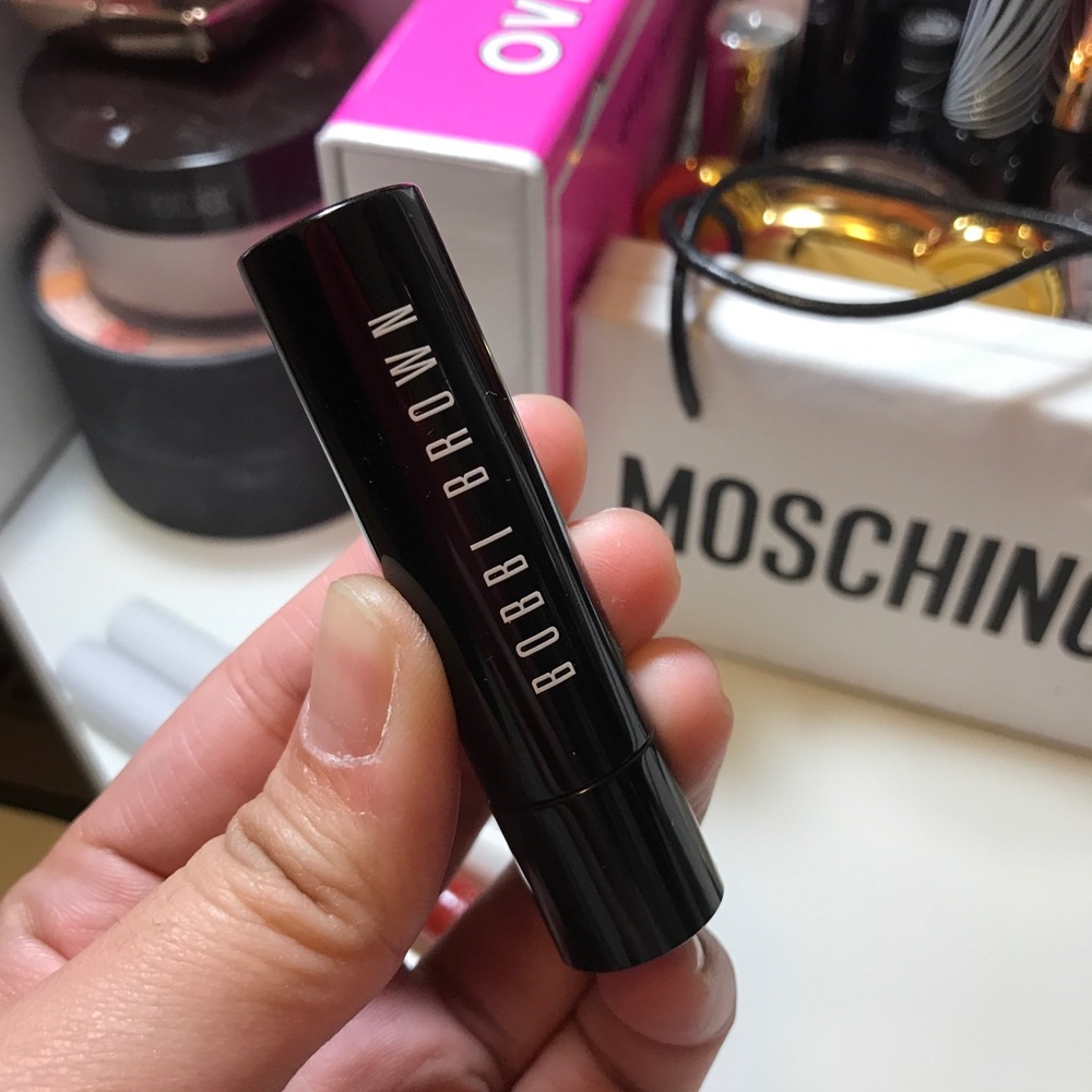 Bobbi Brown lipstick